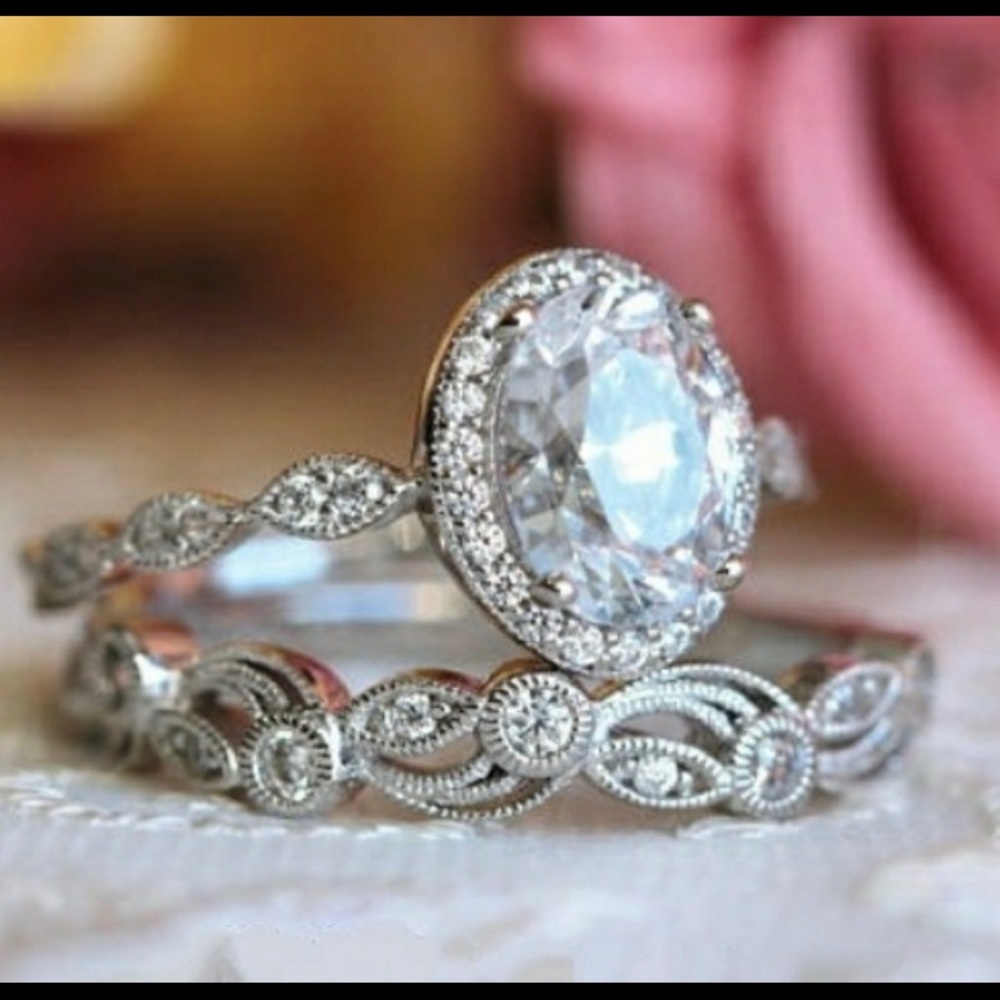Vintage Art Deco oval halo sapphire silver  ring - Picture 2 of 5